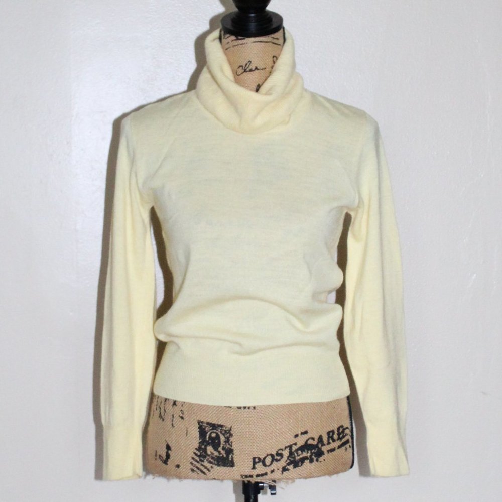 Vintage Gotham Yellow Acrylic Turtleneck Sweater USA Union Made Women's XS/S